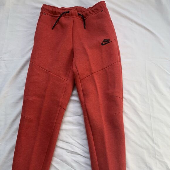 Nike Sportswear Tech Fleece Jogger Pants Boys Youth Size M HV5869 672 NWT - Picture 2 of 10